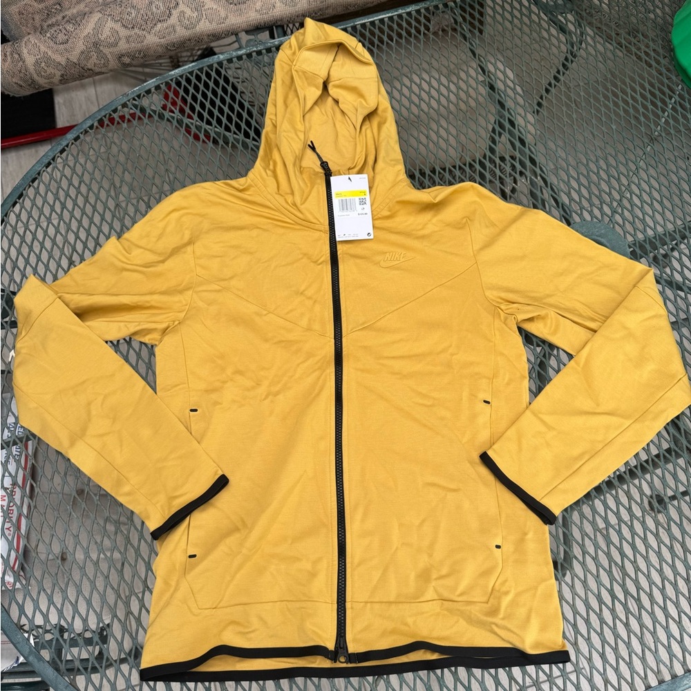 Nike Tech Fleece Light Full-Zip Hoodie DX0822-725 Wheat Gold (Men’s Small) S